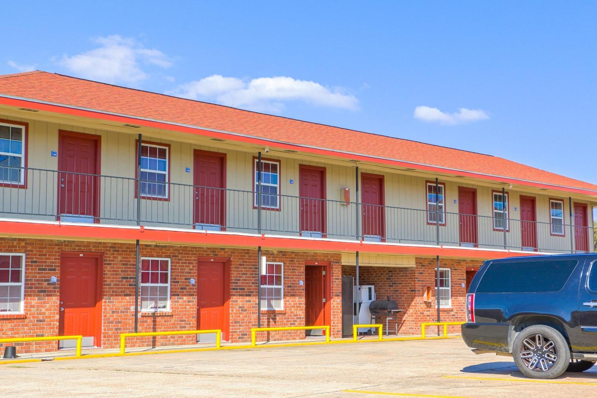 Economy Inn By Oyo Lockport Near Houma Екстер'єр фото
